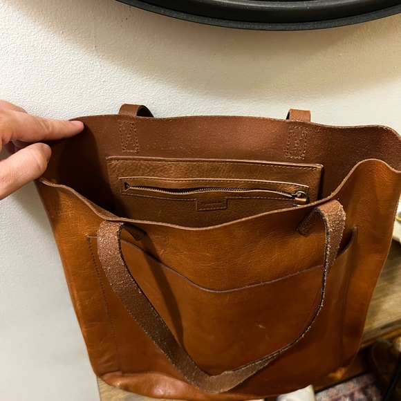 Madewell Medium Transport Tote - Picture 4 of 8